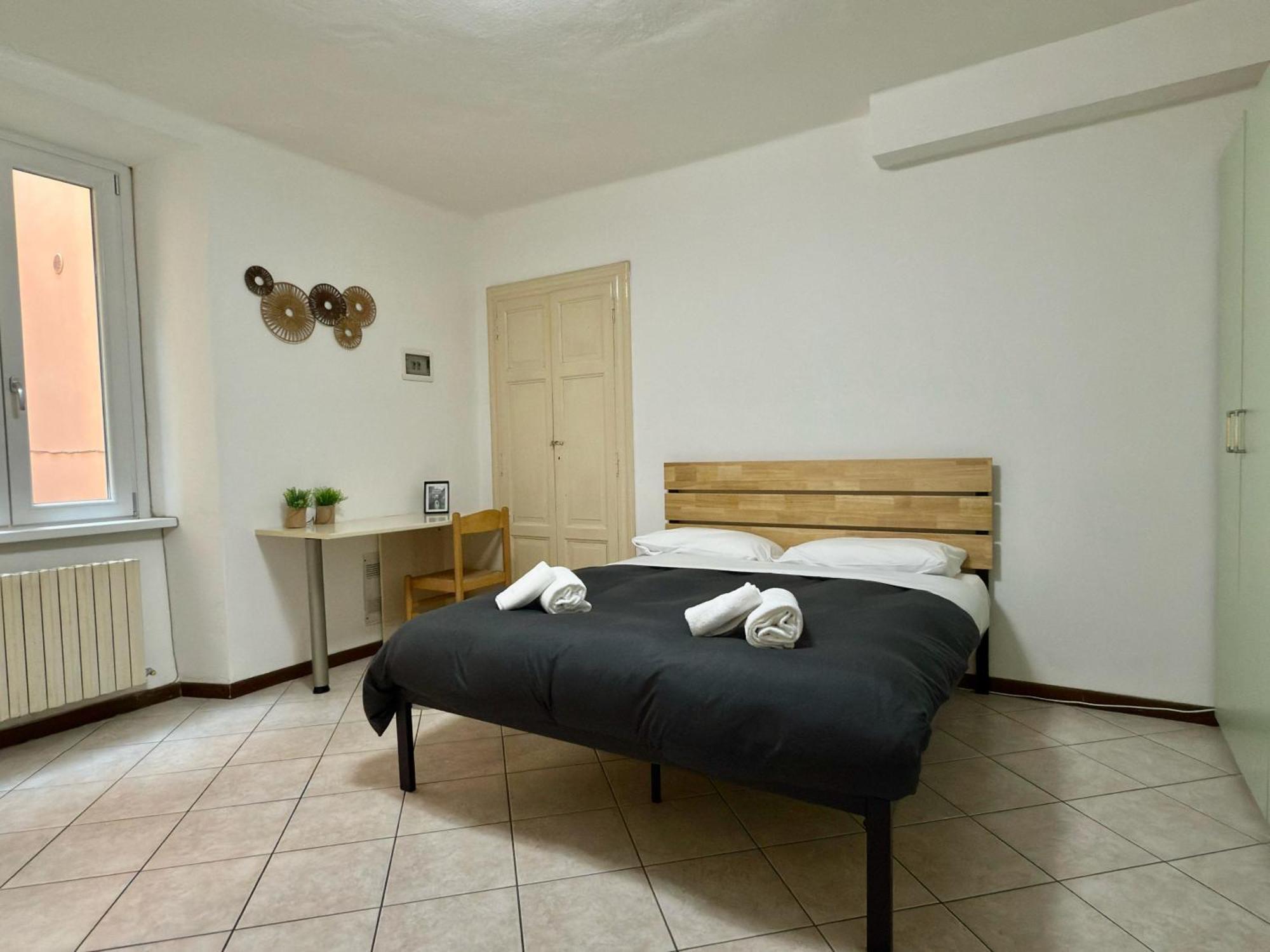 Roncati 7 Center Town Studio Apartments Bellagio Exterior photo